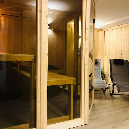 Ferienwohnung Mit 2 Schlafzimmern, Gemeinschaftskueche Und Sauna