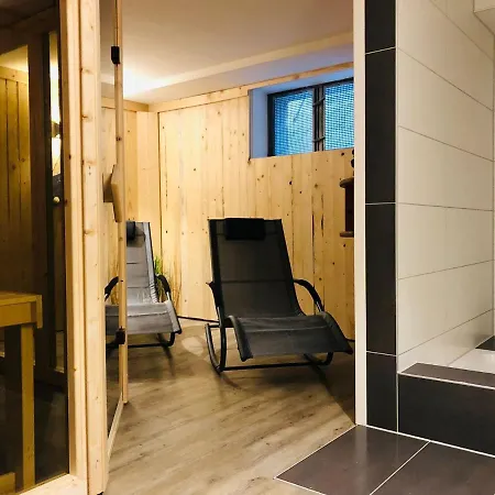 Ferienwohnung Mit 2 Schlafzimmern, Gemeinschaftskueche Und Sauna